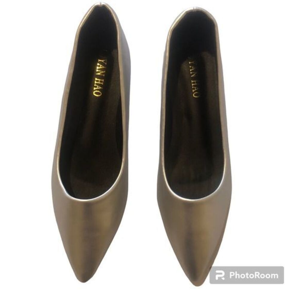 Women's Silver Pointed Toe Slip-On Flats | Size 9 | NWT | $75 MSRP